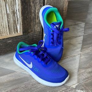 Kids Nike Free RN Style Sneakers
